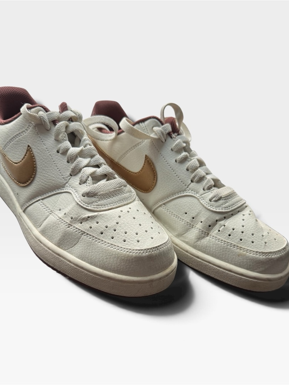 Nike Women’s Court Vision, 9,  Cream & Gold/Brown